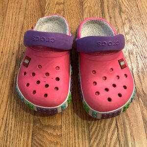 Crocs LEGO Sz 1 Youth slip on shoes